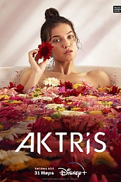 Актриса постер